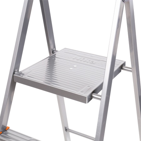 Стремянка стальная 4 ступени (0,84м)