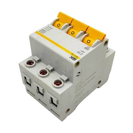 Выключатель авт. 3Р 10А