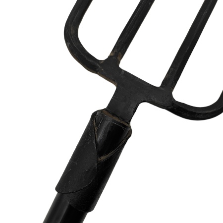 Вилы 4-рогие садово-огородные кованные плоские 245х178мм с ал.черенком 0,85м, ручкой "PROTEX Профи"