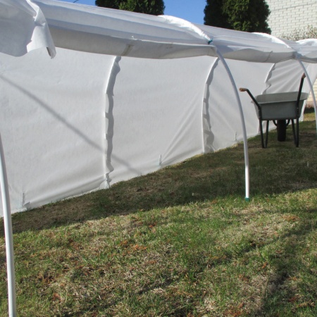 Парник п/эт. "Отличник" 4,5х1,15м высота 1,15м с укр.мат.60г/кв.м, дуга 2,8м, двери на молниях