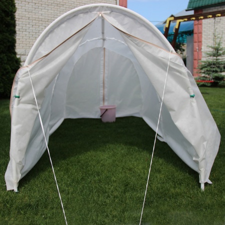 Парник п/эт. "Отличник" 6х1,15м высота 1,15м с укр.мат.60г/кв.м, дуга 2,8м, двери на молниях